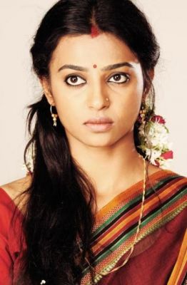 http://bollywoodgallery.net/albums/Radhika%20Apte/normal_Hindi_Actress_Radhika_Apte4.jpg