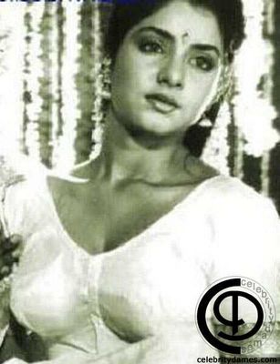 Hot_hindi_film_actress-Divya-Bharati-sexy-photo4.jpg